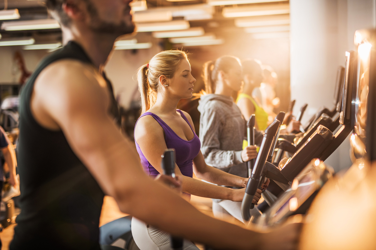 3 Reasons Why Elliptical Workouts Are Good for Your Knees - Aaptiv